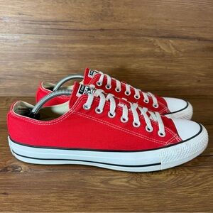 Converse Red Low Top Sneakers Men’s Size 10 Shoes